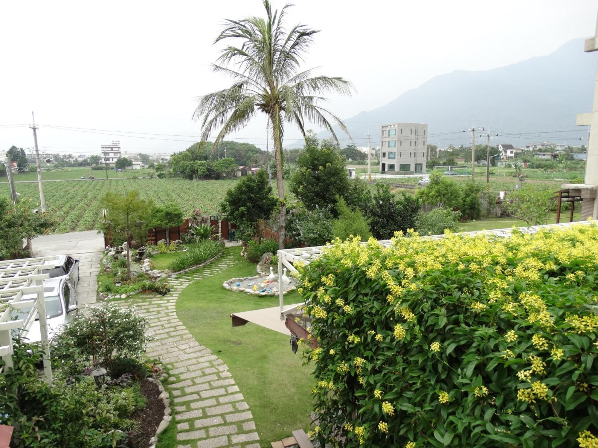 花蓮 達芙妮花園民宿 Ji'an Bilik gambar